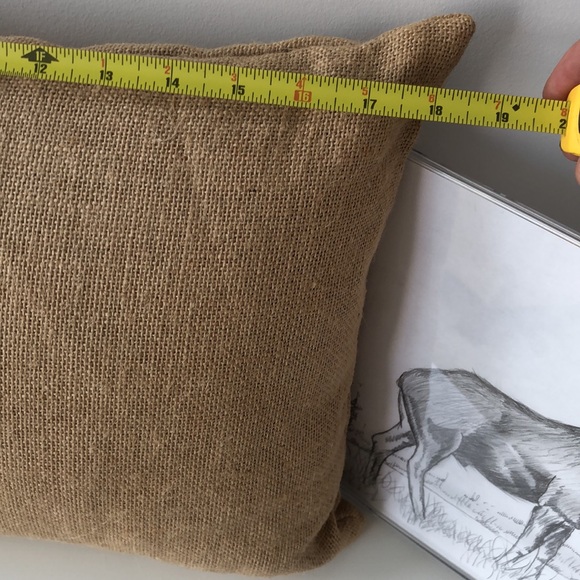 Rustic burlap accent pillow - Picture 7 of 9